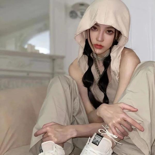 蜜丝炸弹